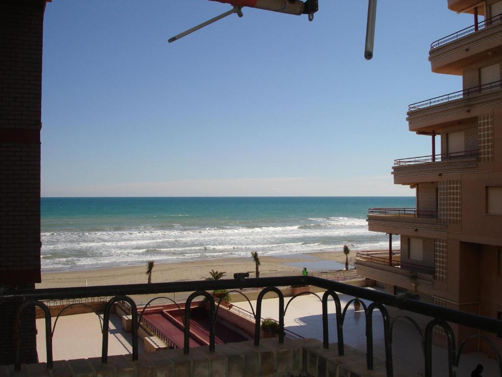 Apartamentos Raymar Oropesa del Mar Quarto foto