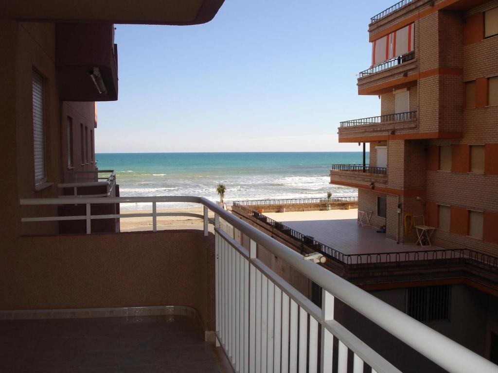 Apartamentos Raymar Oropesa del Mar Quarto foto